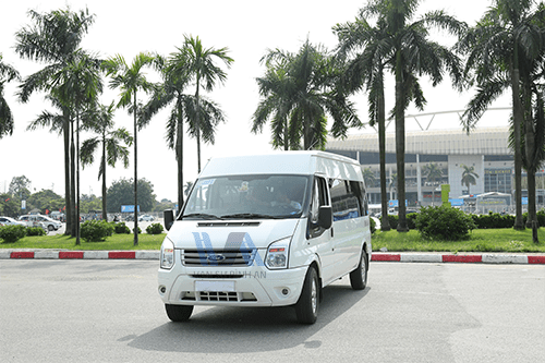 Cho thuê xe Ford Transit Tết 2019