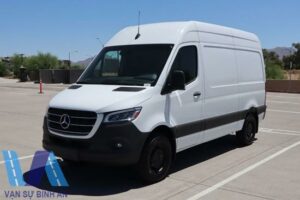 cho thue xe 16 cho mercedes sprinter 3