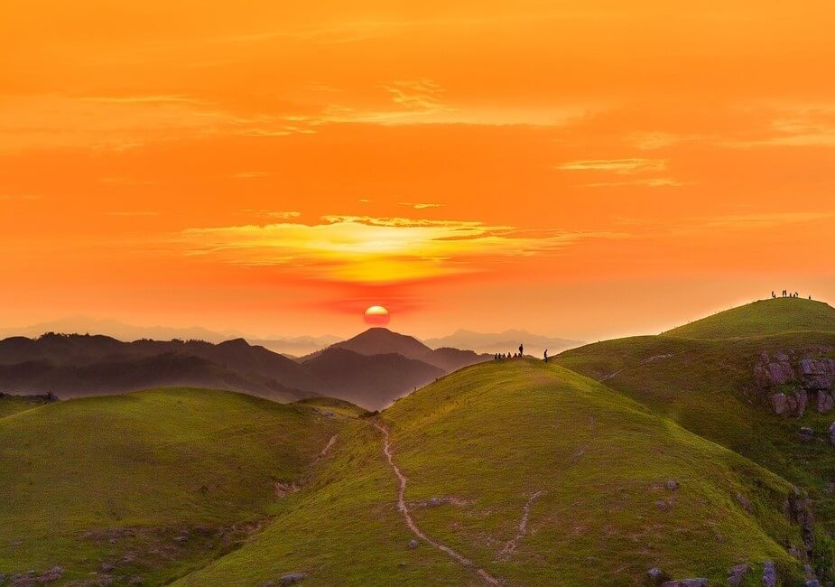 Hoàng hôn ở Đồng Cao Bắc Ninh