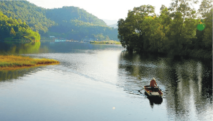 Không khí ở đây rất mát mẻ, trong lành 