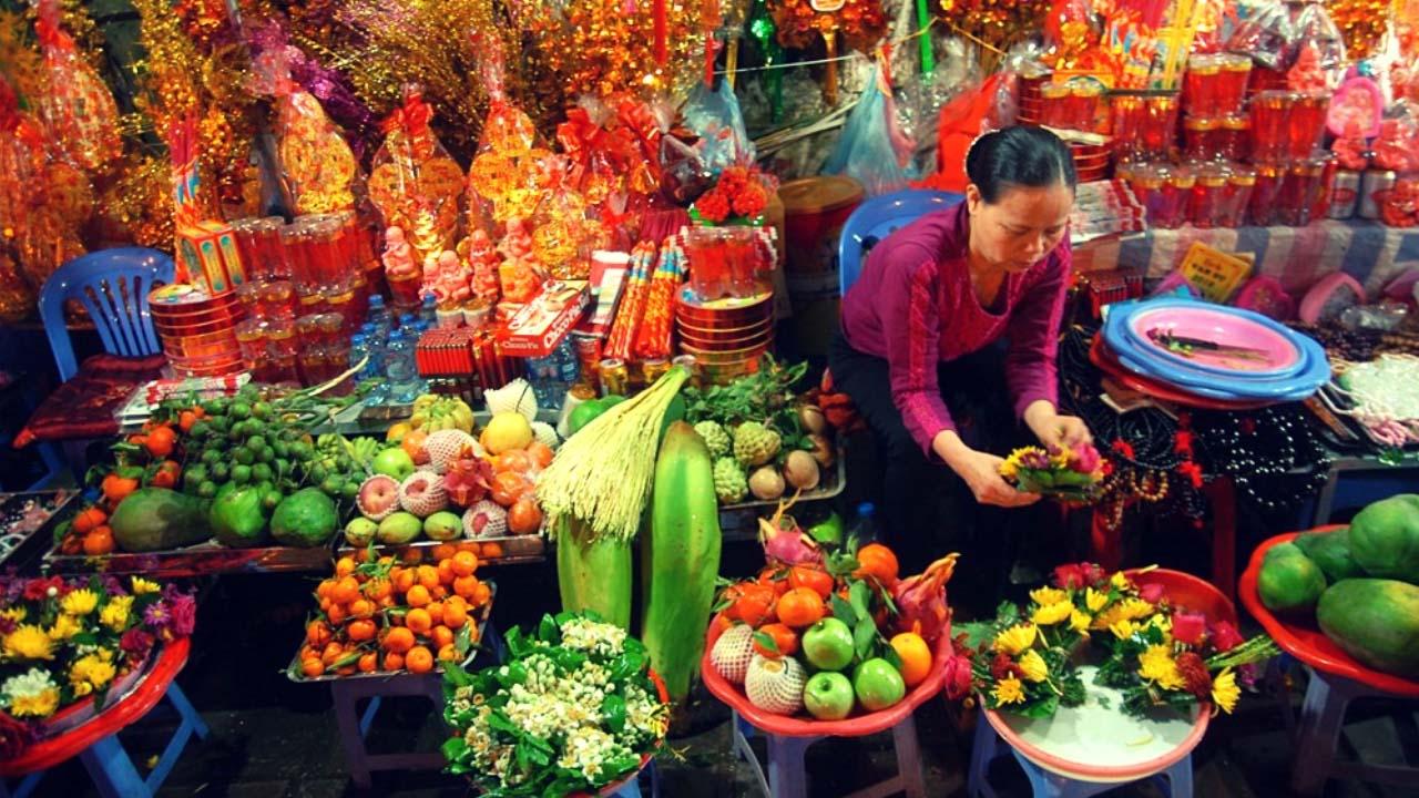 Sắm lễ khi đi du lịch chùa Ba Vàng 