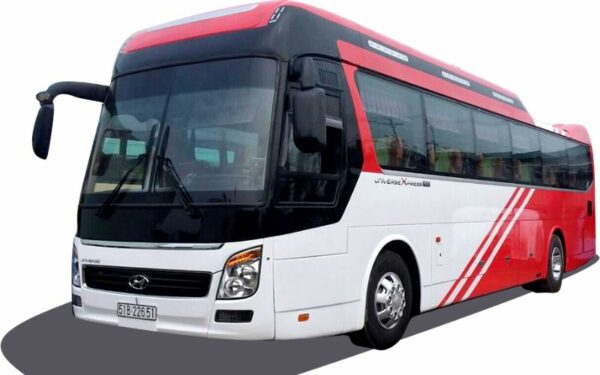 Xe 45 chỗ Hyundai Hi – Class được ưa chuộng vì rộng rãi, động cơ chạy êm